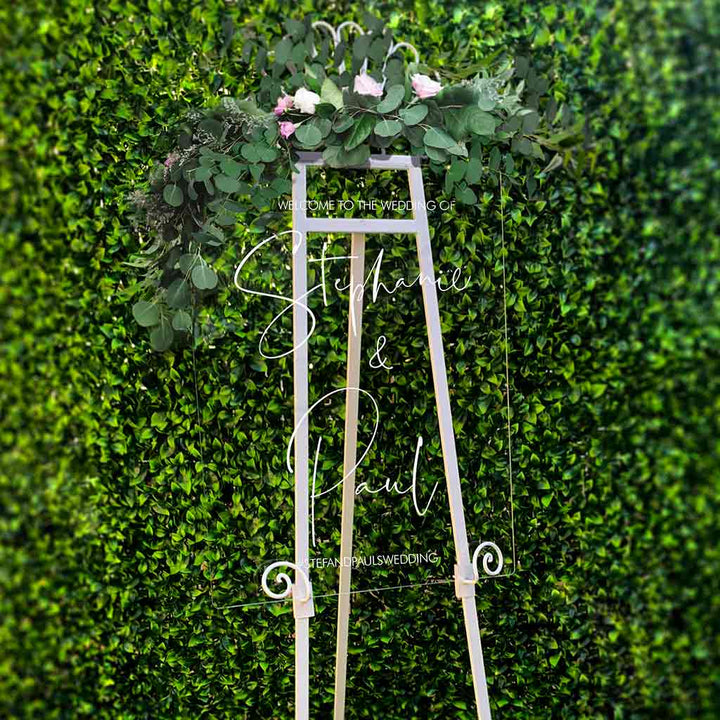 GRASS WALL BACKDROP HIRE - Georgie & Moon